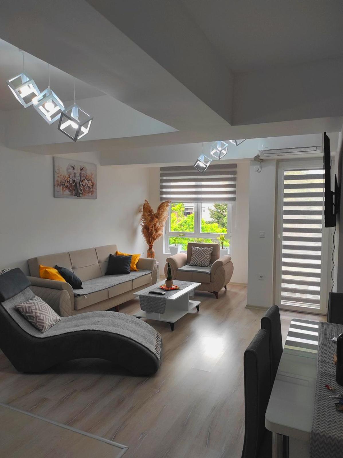 Maksim Apartments สโกเปีย ภายนอก รูปภาพ