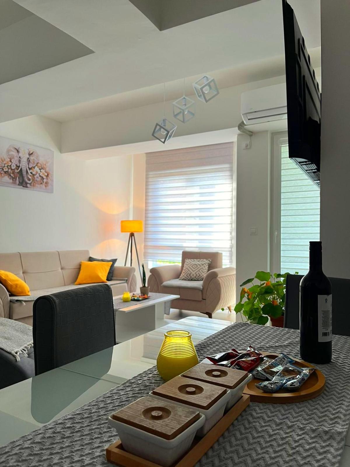 Maksim Apartments สโกเปีย ภายนอก รูปภาพ
